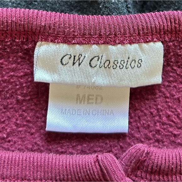 CW Classics Woman’s Medium Maroon Long-Sleeve Crew-Neck Sweater - Picture 6 of 8